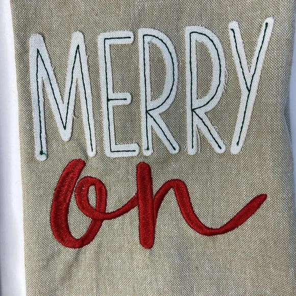 MUDPIE Tassel Towels SET of 2 Santa Merry Christmas Embroidery hostess gift NEW - Picture 5 of 17